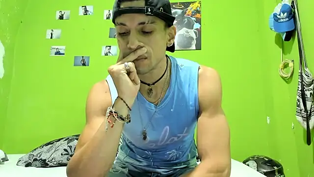 MikeRose94 online show from June 8, 5:02 pm