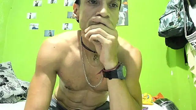 MikeRose94 online show from June 16, 1:41 am