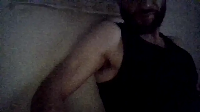 Snapshot of maccdaddy87 chatting on July 20, 6:38 am maccdaddy87 online show from July 20, 6:38 am