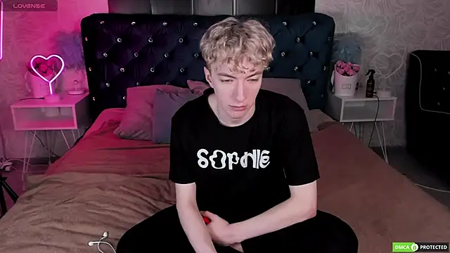 TrevorBenson online show from November 14, 3:05 am