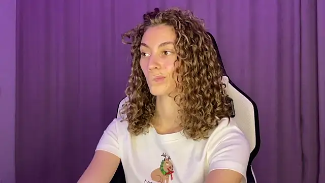 lady curls online show from December 6, 10:41 pm