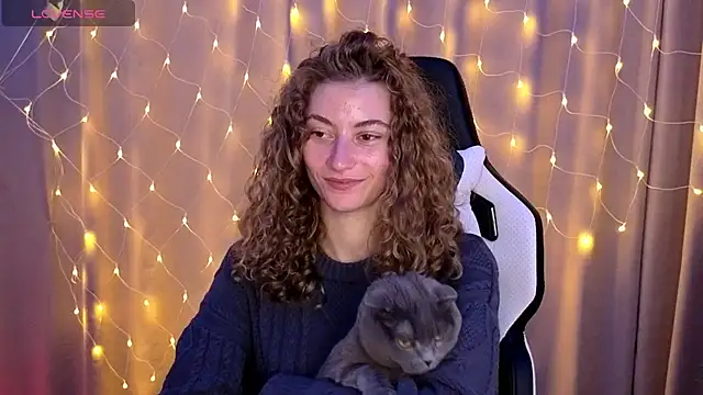 lady curls online show from January 8, 1:53 am