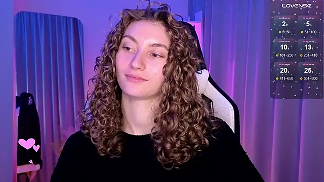 lady curls online show from February 13, 10:33 pm