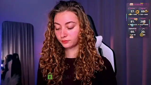 lady curls online show from October 4, 9:57 pm