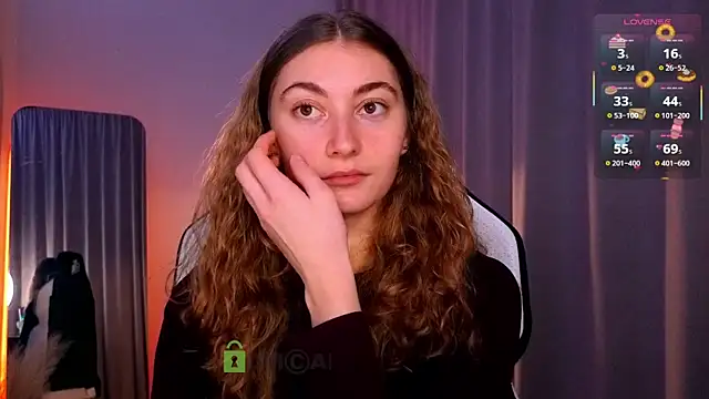 lady curls online show from November 9, 7:45 pm