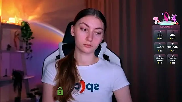 lady curls online show from March 16, 10:58 pm