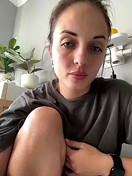 AmiLavs online show from November 22, 10:58 am