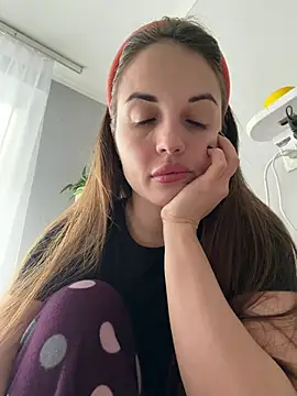 AmiLavs online show from February 23, 10:12 am