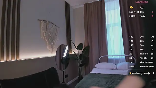 J Hunter  online show from March 18, 12:19 pm