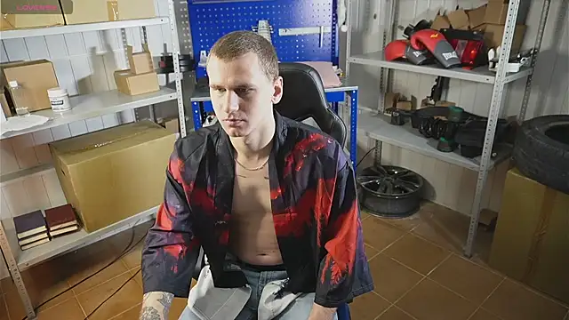 Snapshot of vance_rulez chatting on February 7, 7:18 am vance rulez online show from February 7, 7:18 am