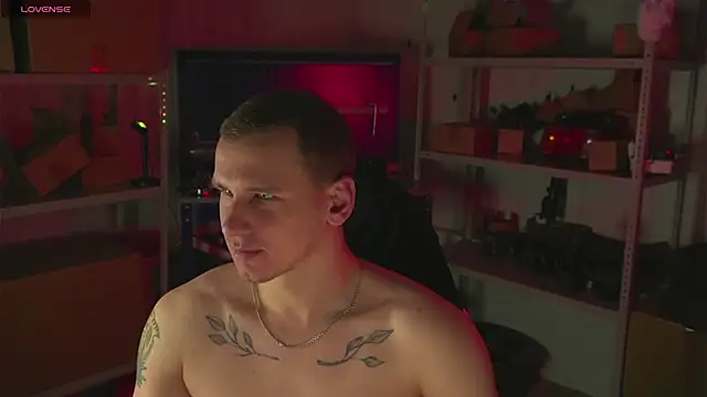 Snapshot of vance_rulez chatting on February 16, 7:04 am vance rulez online show from February 16, 7:04 am