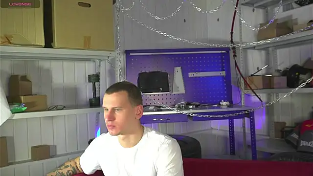 Snapshot of vance_rulez chatting on March 18, 7:30 am vance rulez online show from March 18, 7:30 am