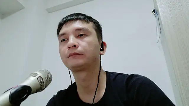 Snapshot of clisssx chatting on December 20, 9:33 pm clisssx online show from December 20, 9:33 pm