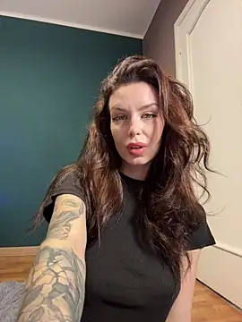 Snapshot of the_perfectgirl chatting on February 16, 6:26 pm the perfectgirl online show from February 16, 6:26 pm