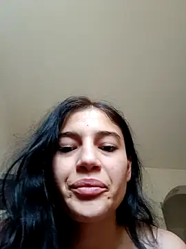 Snapshot of Virgin_Pussy_Love chatting on June 7, 1:37 pm Virgin Pussy Love online show from June 7, 1:37 pm