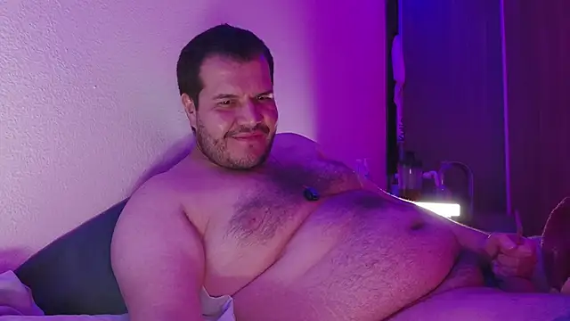 Snapshot of bearcloudcomputa chatting on December 2, 11:04 am bearcloudcomputa online show from December 2, 11:04 am