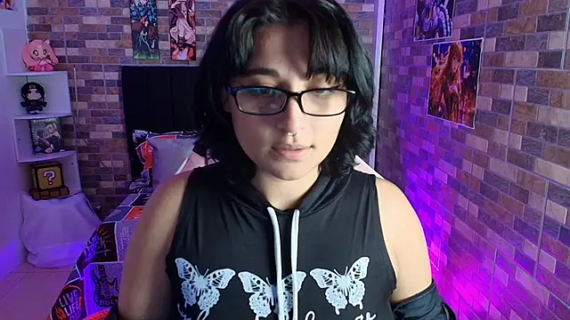 Pauilina online show from December 9, 4:01 am