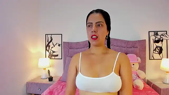 Snapshot of LunaSmitt chatting on September 25, 12:20 pm LunaSmitt online show from September 25, 12:20 pm