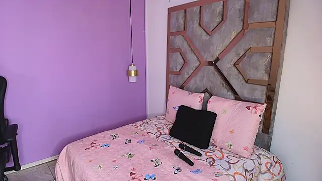 BRITHANY SPARK online show from February 4, 3:34 am