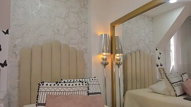 Foxy200   online show from July 26, 7:54 pm