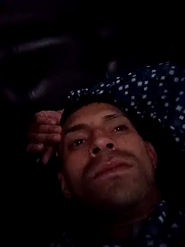 Snapshot of jeremiabello chatting on March 15, 4:35 am jeremiabello online show from March 15, 4:35 am