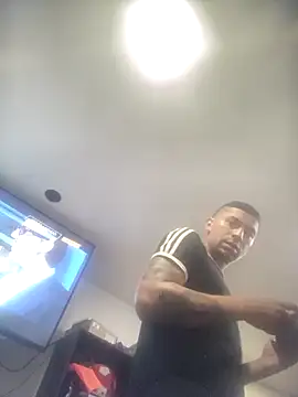 Snapshot of jeremiabello chatting on March 8, 2:04 am jeremiabello online show from March 8, 2:04 am