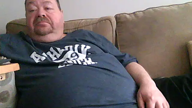 Snapshot of hitman_35 chatting on April 11, 5:06 pm hitman 35 online show from April 11, 5:06 pm