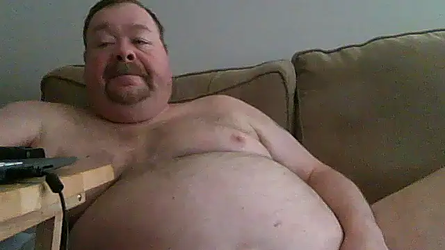 Snapshot of hitman_35 chatting on April 20, 6:20 pm hitman 35 online show from April 20, 6:20 pm