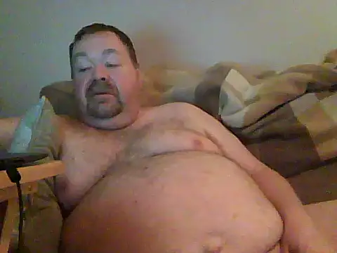 Snapshot of hitman_35 chatting on April 28, 4:39 am hitman 35 online show from April 28, 4:39 am