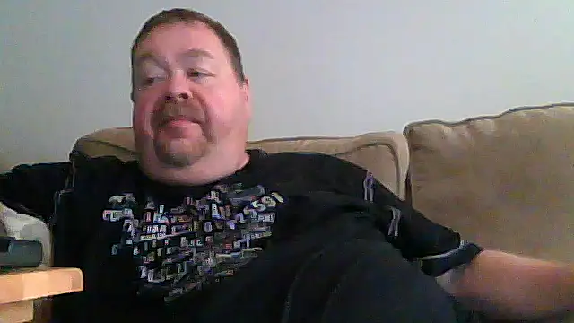 Snapshot of hitman_35 chatting on May 7, 2:39 am hitman 35 online show from May 7, 2:39 am