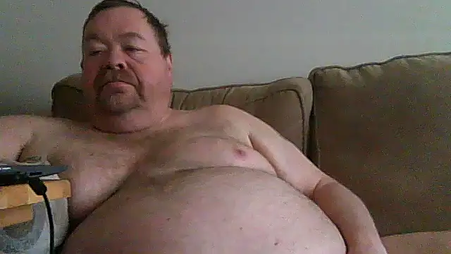 Snapshot of hitman_35 chatting on May 8, 4:34 pm hitman 35 online show from May 8, 4:34 pm