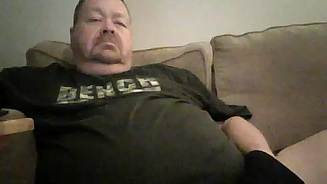Snapshot of hitman_35 chatting on May 28, 6:10 am hitman 35 online show from May 28, 6:10 am