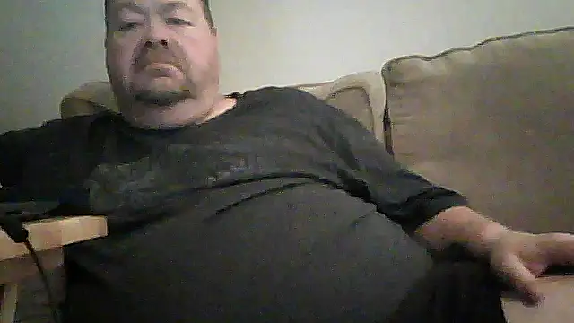 Snapshot of hitman_35 chatting on June 16, 3:31 am hitman 35 online show from June 16, 3:31 am