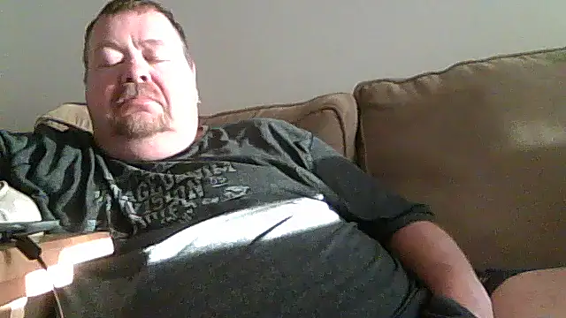 Snapshot of hitman_35 chatting on June 24, 2:54 am hitman 35 online show from June 24, 2:54 am