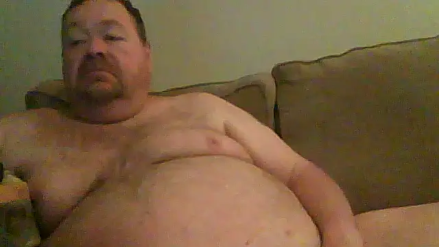 Snapshot of hitman_35 chatting on June 25, 6:18 am hitman 35 online show from June 25, 6:18 am