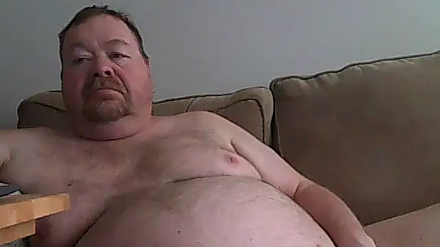 Snapshot of hitman_35 chatting on June 26, 7:18 pm hitman 35 online show from June 26, 7:18 pm