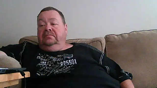 Snapshot of hitman_35 chatting on July 19, 8:12 pm hitman 35 online show from July 19, 8:12 pm