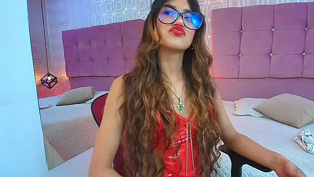 Snapshot of Lilith_Vera chatting on December 16, 3:33 am Lilith Vera online show from December 16, 3:33 am