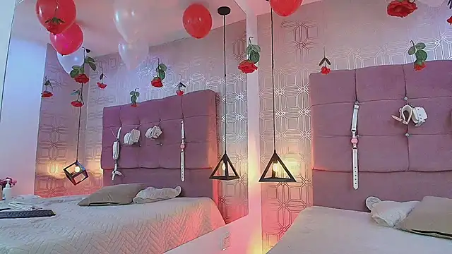 Snapshot of Lilith_Vera chatting on February 16, 3:46 am Lilith Vera online show from February 16, 3:46 am
