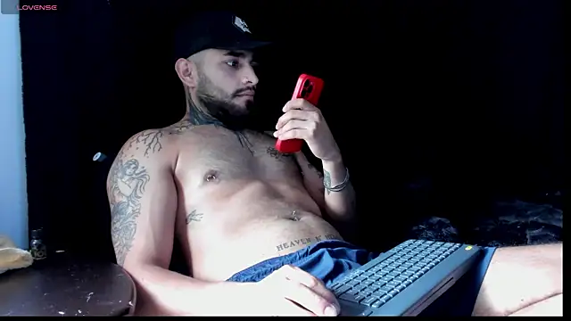 Snapshot of christangel_96_ chatting on February 15, 8:01 pm christangel 96 online show from February 15, 8:01 pm