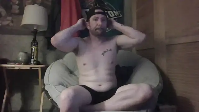 Snapshot of Edward_LongCock chatting on June 2, 5:31 am Edward LongCock online show from June 2, 5:31 am