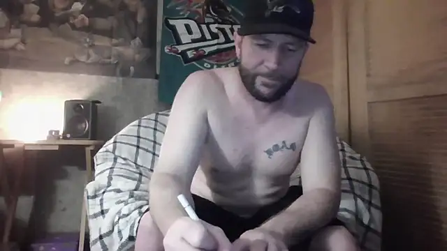 Snapshot of Edward_LongCock chatting on June 28, 2:50 am Edward LongCock online show from June 28, 2:50 am