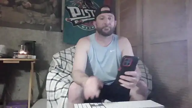Snapshot of Edward_LongCock chatting on June 30, 5:52 am Edward LongCock online show from June 30, 5:52 am
