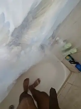 Snapshot of Jayt1015 chatting on July 12, 10:28 am Jayt1015 online show from July 12, 10:28 am