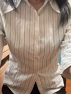 Snapshot of Mei_0906 chatting on February 7, 6:17 am Mei 0906 online show from February 7, 6:17 am