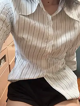 Snapshot of Mei_0906 chatting on March 28, 4:45 am Mei 0906 online show from March 28, 4:45 am