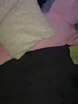 luisa1 online show from December 28, 12:47 am