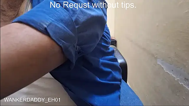 Snapshot of WANKERDADDY_EH01 chatting on December 13, 11:13 am WANKERDADDY EH01 online show from December 13, 11:13 am