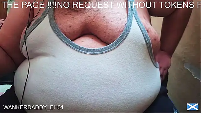 Snapshot of WANKERDADDY_EH01 chatting on January 8, 11:21 am WANKERDADDY EH01 online show from January 8, 11:21 am