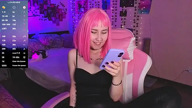 Snapshot of Bunny__of_love chatting on August 1, 10:30 pm Bunny of love online show from August 1, 10:30 pm